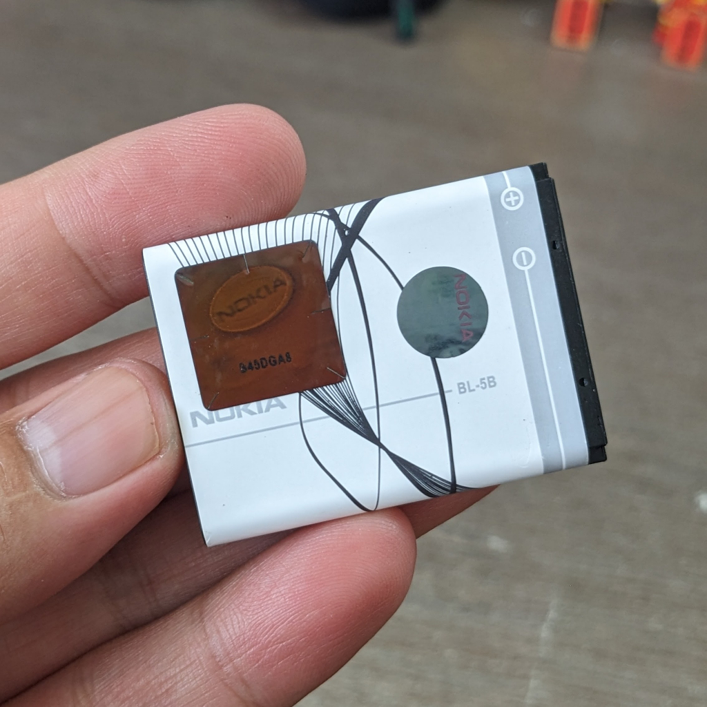 Pin Nokia cổ BL-5B dùng cho rất nhiều dòng Nokia cỏ. Zipoka