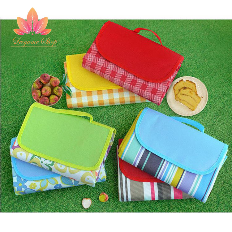 Thảm Trải Du Lịch Picnic Gấp Gọn Như Cặp Xách Kích Thước 1,5Mét x 2 Mét .TTCA