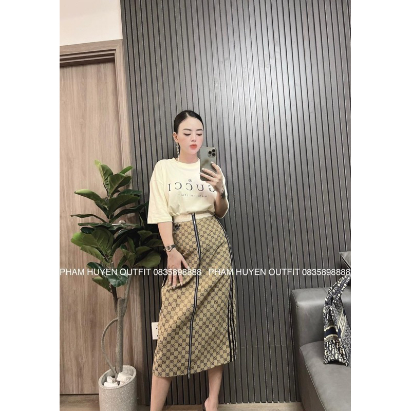 Set Gucci kèm chân váy