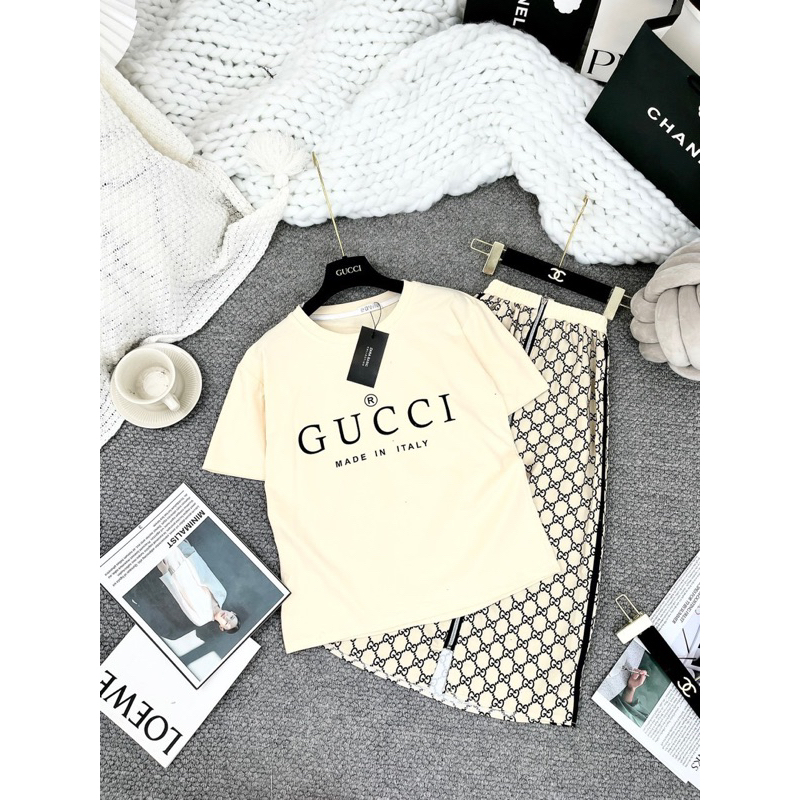 Set Gucci kèm chân váy
