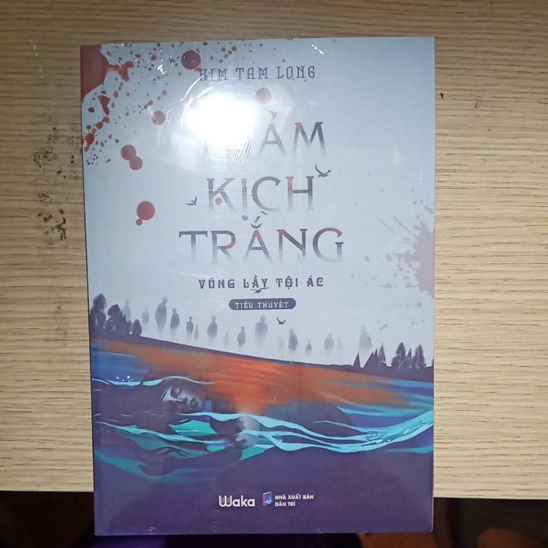 notebook thảm kịch trắng (mới nguyên seal, giá bìa 168k, qua shop lấy 45k)-Kim Tam Long