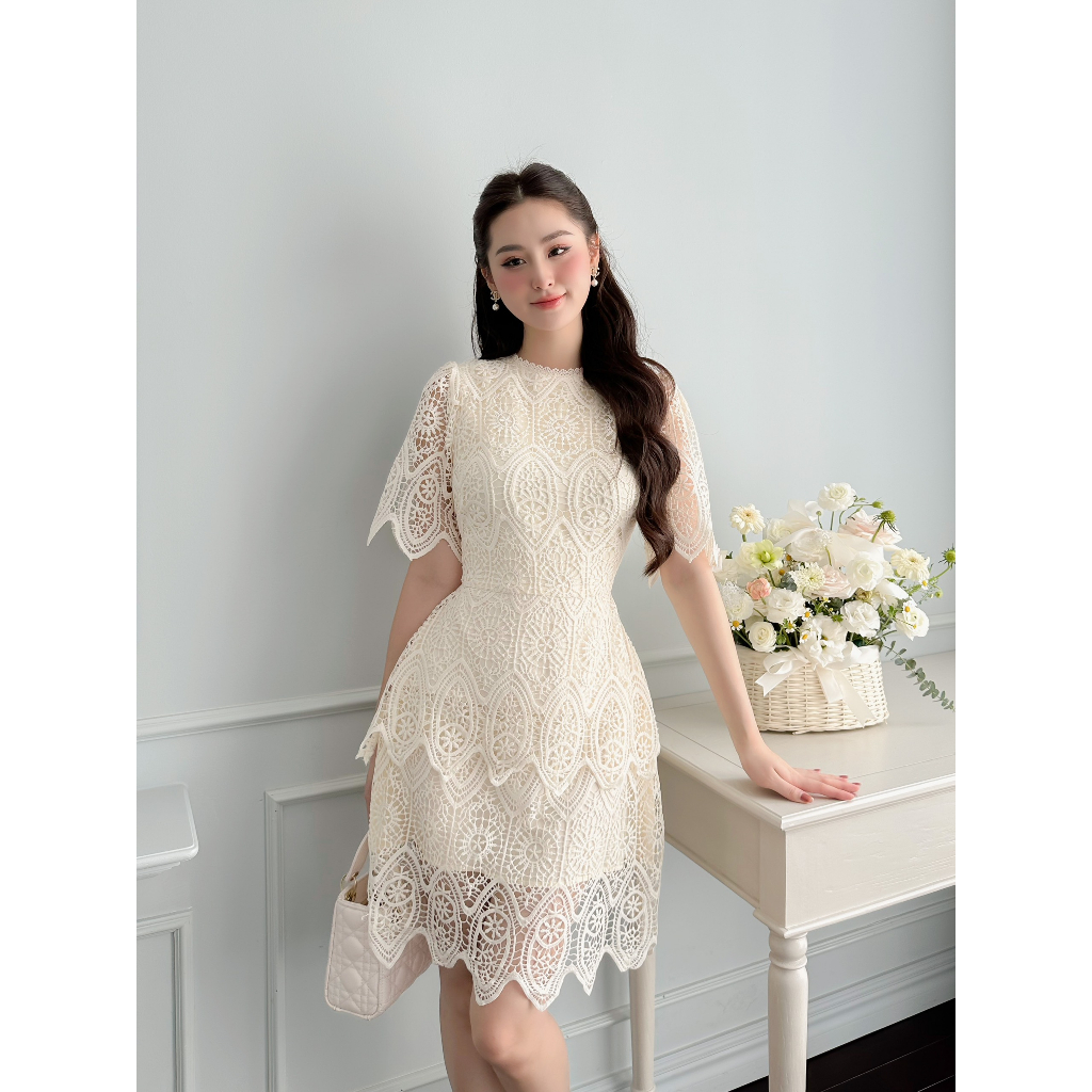 khâu _Đầm ren thiết kế tầng sang chảnh_ Ren 2t min