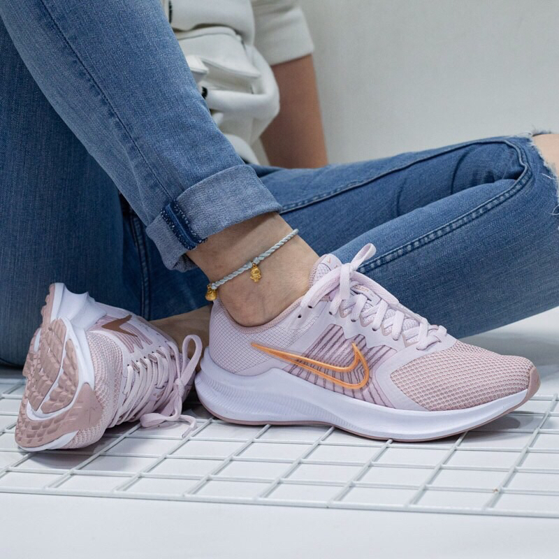 Giày nike nữ chính hãng xách tay