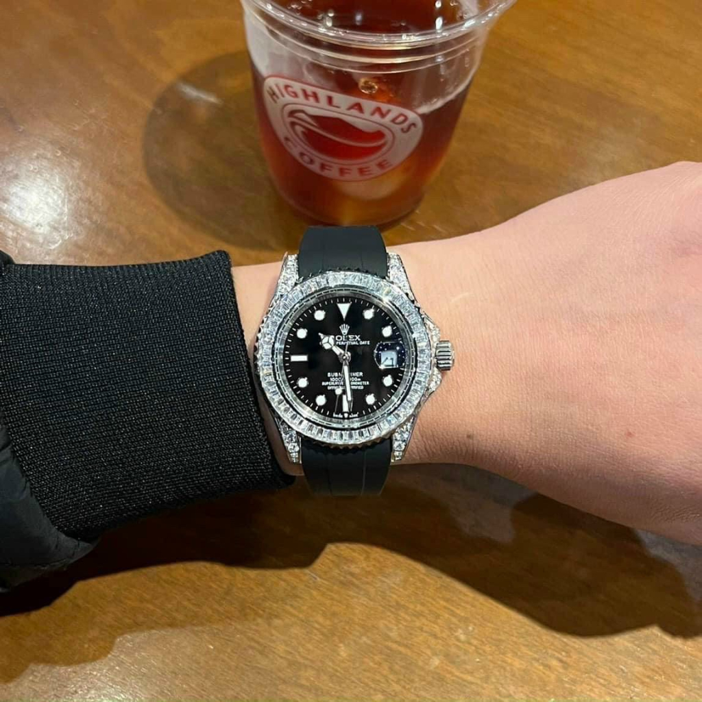 Đồng hồ Nam Rolex dây cao su vành đá tai đá trắng mặt đen máy nhật dòng cơ Automatic size 40mm