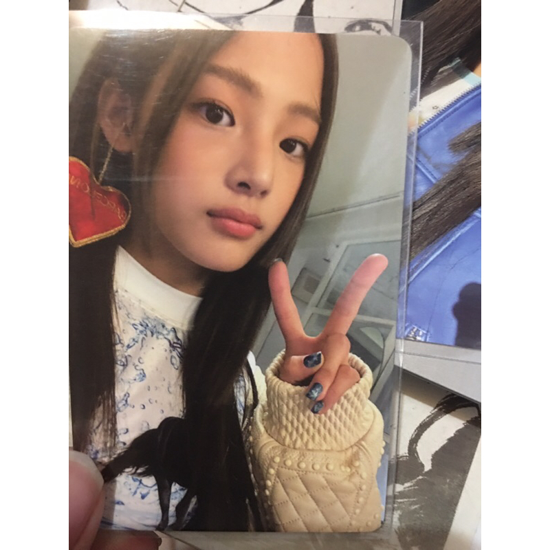 CARD BO GÓC NEWJEANS MINJI