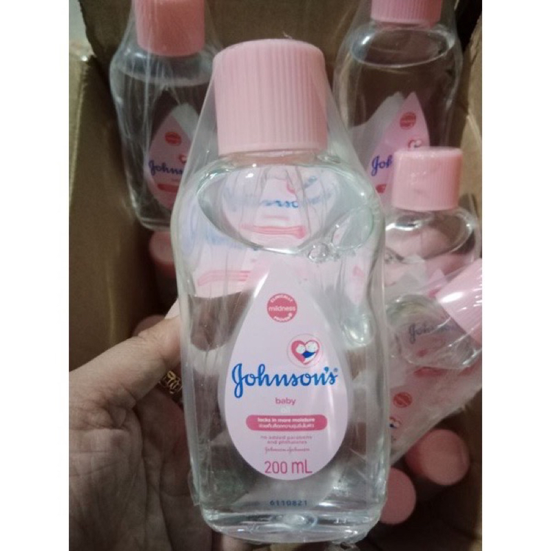 Dầu Massage và Dưỡng ẩm Johnson's Baby Oil 200ml