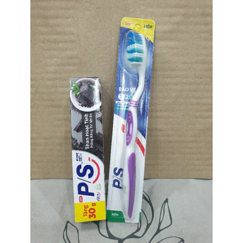 Bộ kem và bàn chải đánh răng