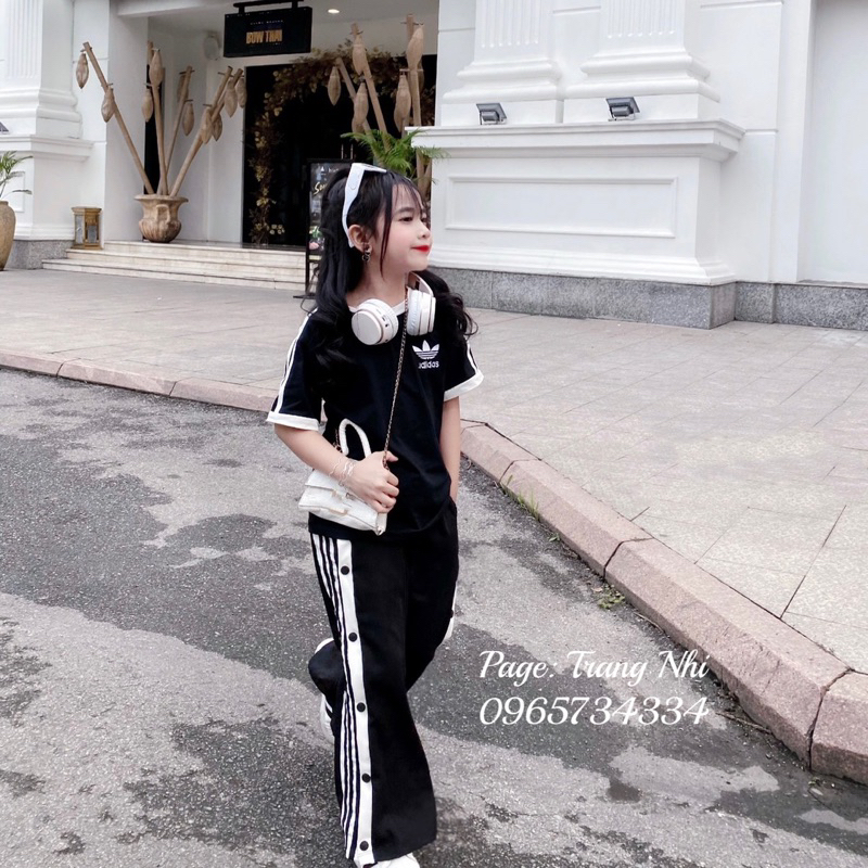 Bộ Nữ Áo Phông Logo Tay Sọc Mix QUần Suông Cúc Bấm 2 Sọc  cho Bé size đại 17kg -42kg