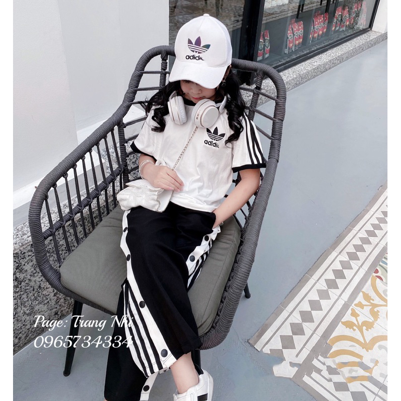 Bộ Nữ Áo Phông Logo Tay Sọc Mix QUần Suông Cúc Bấm 2 Sọc  cho Bé size đại 17kg -42kg