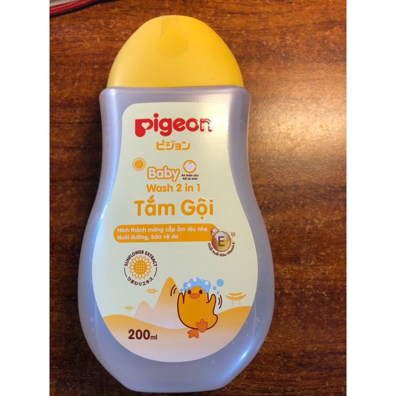 sữa tắm  gội pigeon cho bé
