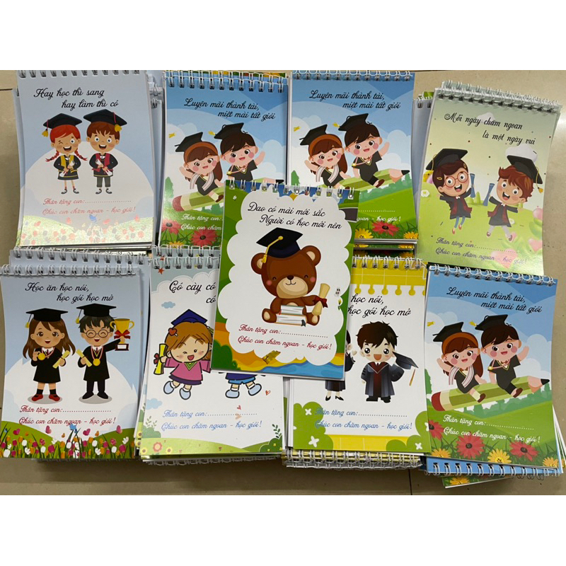 Sổ cute tốt nghiệp viết tên bé 40 trang