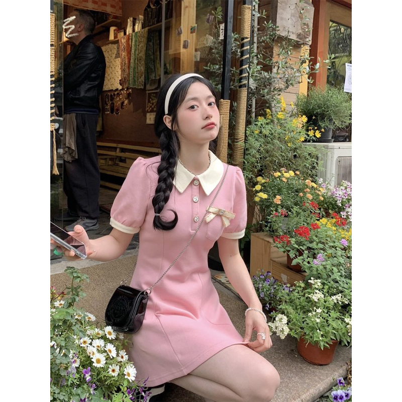 Váy hồng có nơ