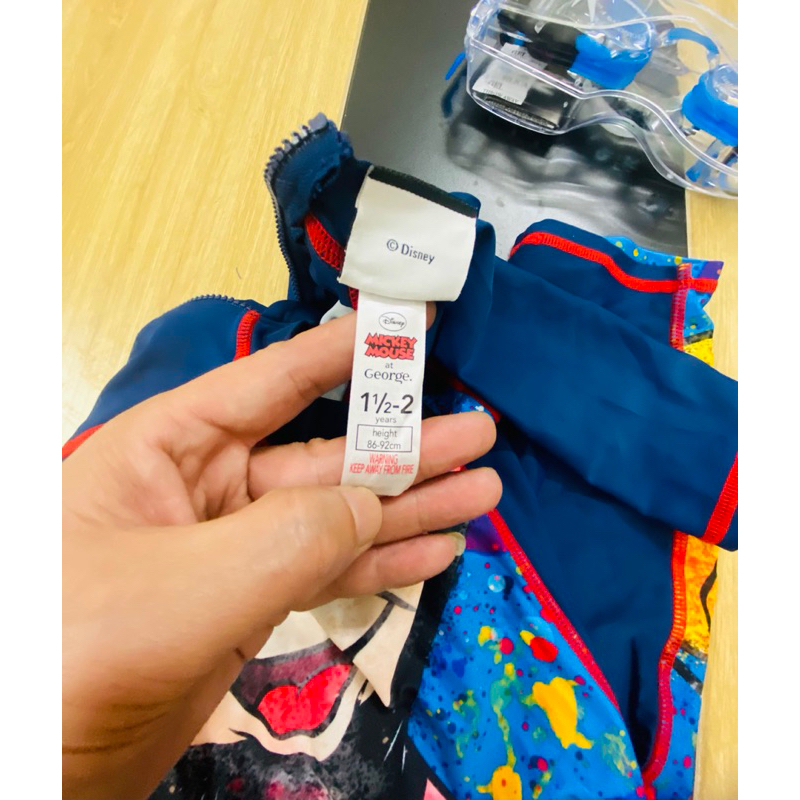 Set bơi liền thân cho bé hình Mic.key xuất dư xịn