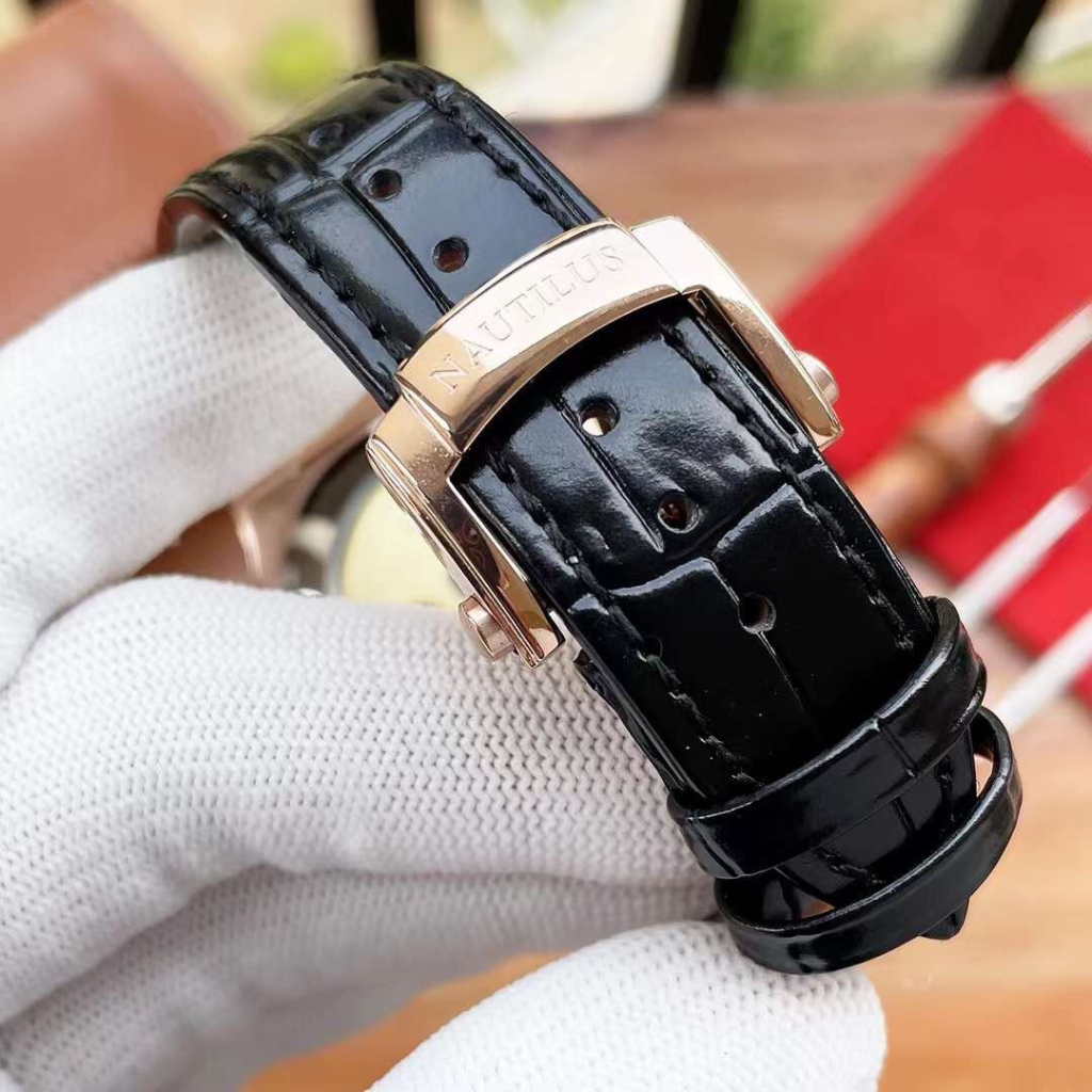 Đồng hồ Nam Ptx vuông vành đá vuông trăng sao mặt đen vỏ vàng mặt vàng dây nâu size 40mm lịch date month, kim dạ quang