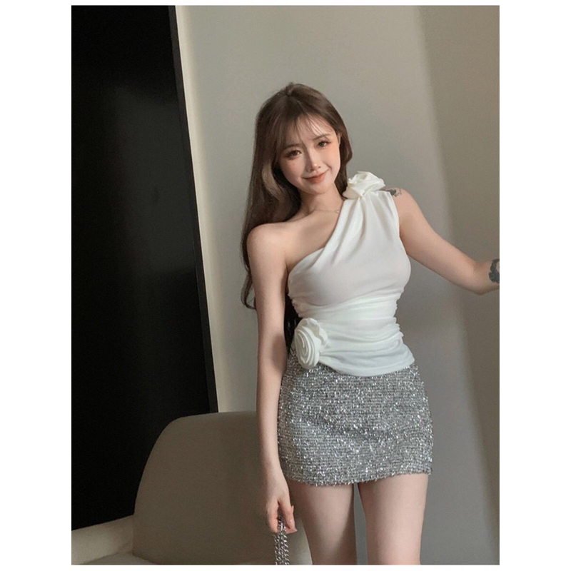 Áo trễ vai, lệch vai đính hoa trên vai dưới sườn hàng quảng châu Yame clothing