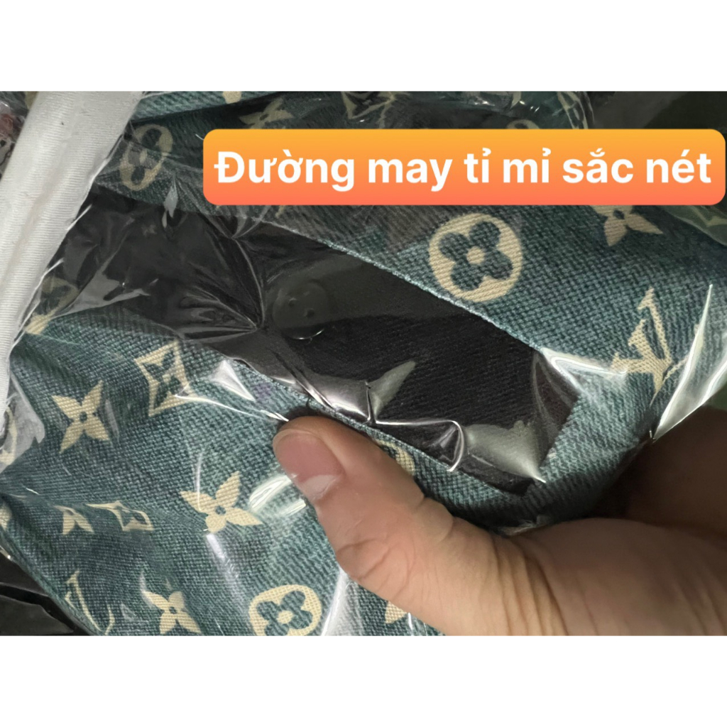 Áo polo rêu họa tiết LV