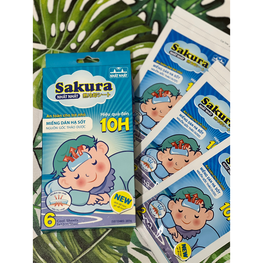 Miếng dán hạ sốt Sakura dùng cho trẻ sơ sinh và người lớn  - Hộp 6 miếng dán