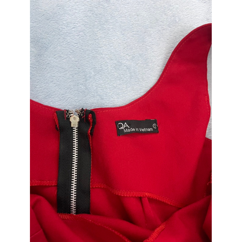 Áo peplum sát nách màu đỏ đậm có dây kéo sau chất đẹp mới 98% - thanh lý pass áo 2hand