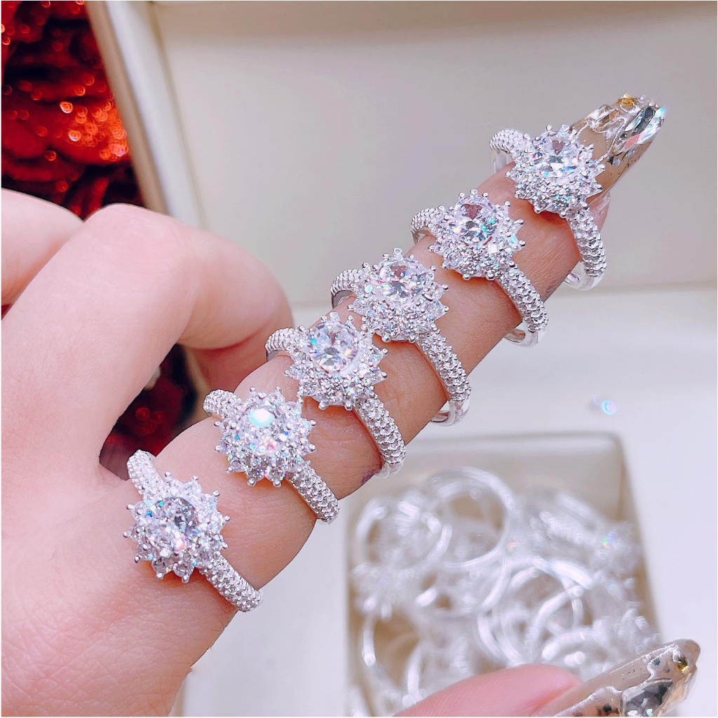 Nhẫn sen đá trắng sáng_ bạc kim hưng