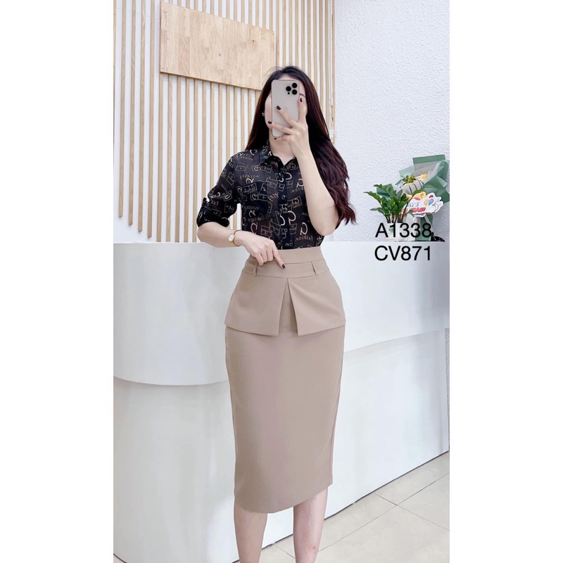 Chân váy bút chì dáng dài kèm vạt ốp che bụng