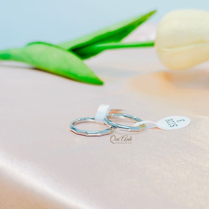 NHẪN TITAN MÀU BẠC CẠNH GÓC CÁ TÍNH