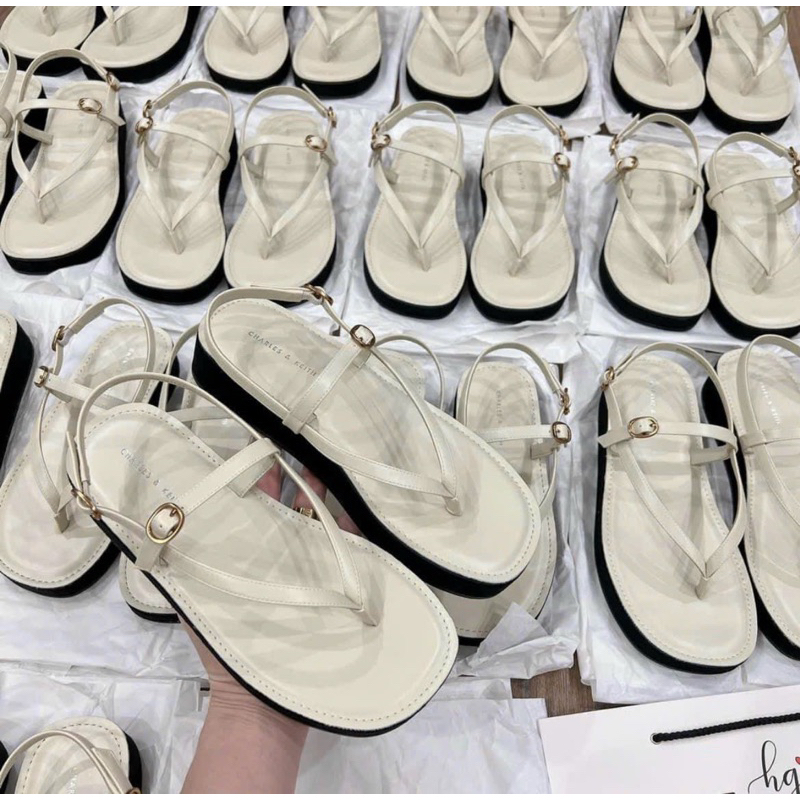 ( FORM BÉ CHÂN MẬP NÊN TĂNG SIZE ) SANDAL CNK 3CM KHUY V9