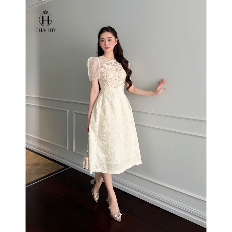 Váy Gấm Hoạ Tiết Đính Ngọc Siêu Hot