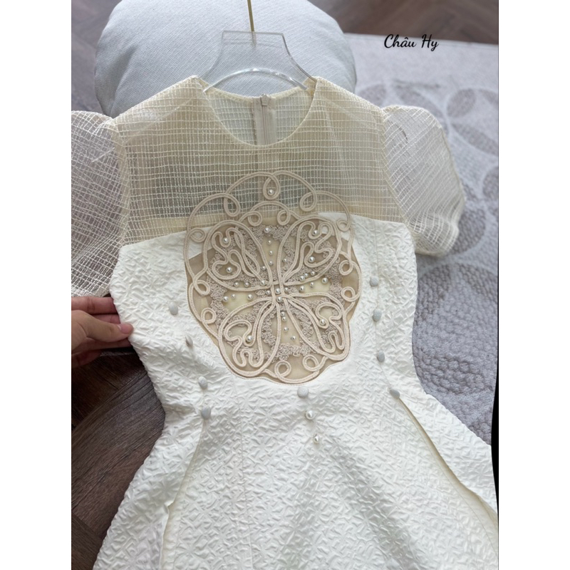 Váy Gấm Hoạ Tiết Đính Ngọc Siêu Hot