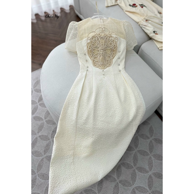 Váy Gấm Hoạ Tiết Đính Ngọc Siêu Hot