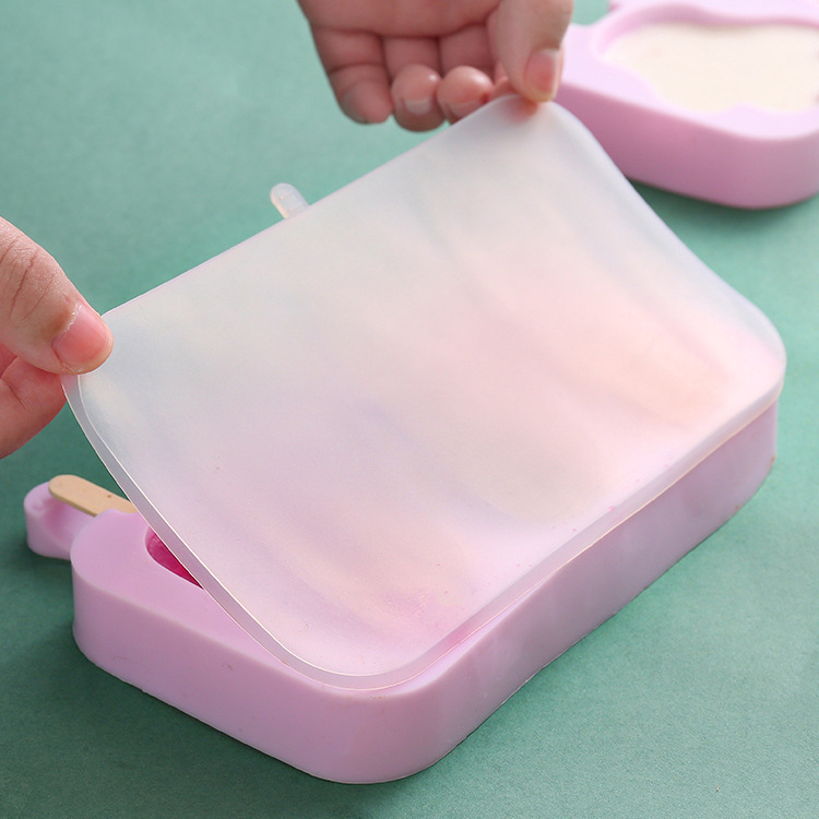 Khuôn làm kem silicon có nắp đậy kèm 50 que gỗ