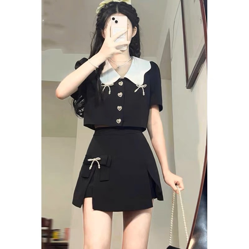 Set vest đen kiểu CROPTOP cổ sơ mi đính nút kiểu kèm chân váy siêu đẹp