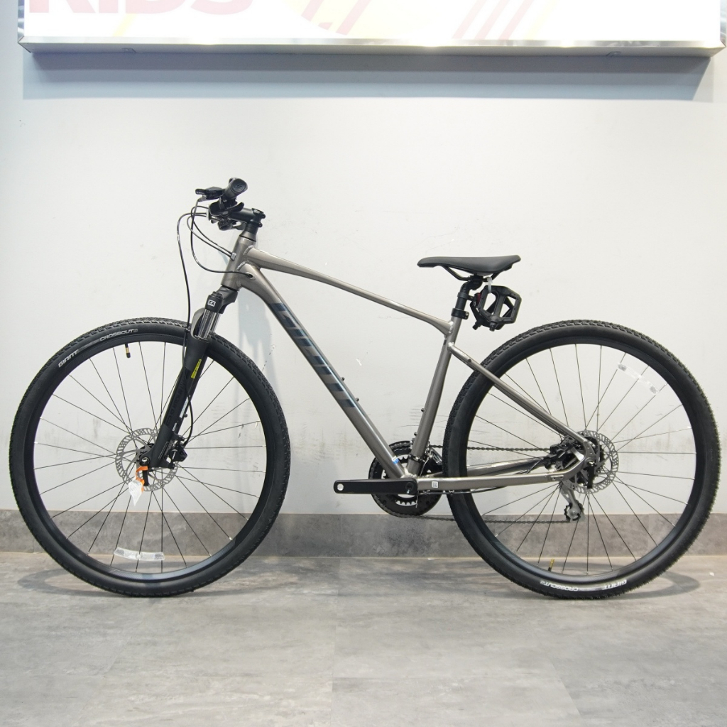 Xe Đạp Địa Hình Giant Roam 3 Disc - Thiết Kế Khung Hợp Kim Nhôm, Tay Đề Shimano Altus
