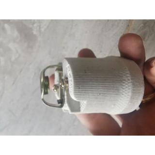 Đui đèn sứ e27 su01 ren xoáy sopoka chịu tải