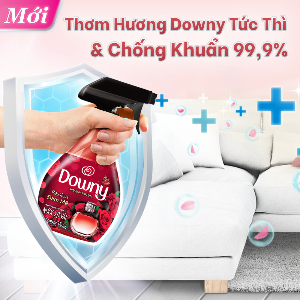 Combo 2 Chai Xịt Vải DOWNY Khử Mùi Và Chống Khuẩn 99.9% Hương Đam Mê 370ml/chai