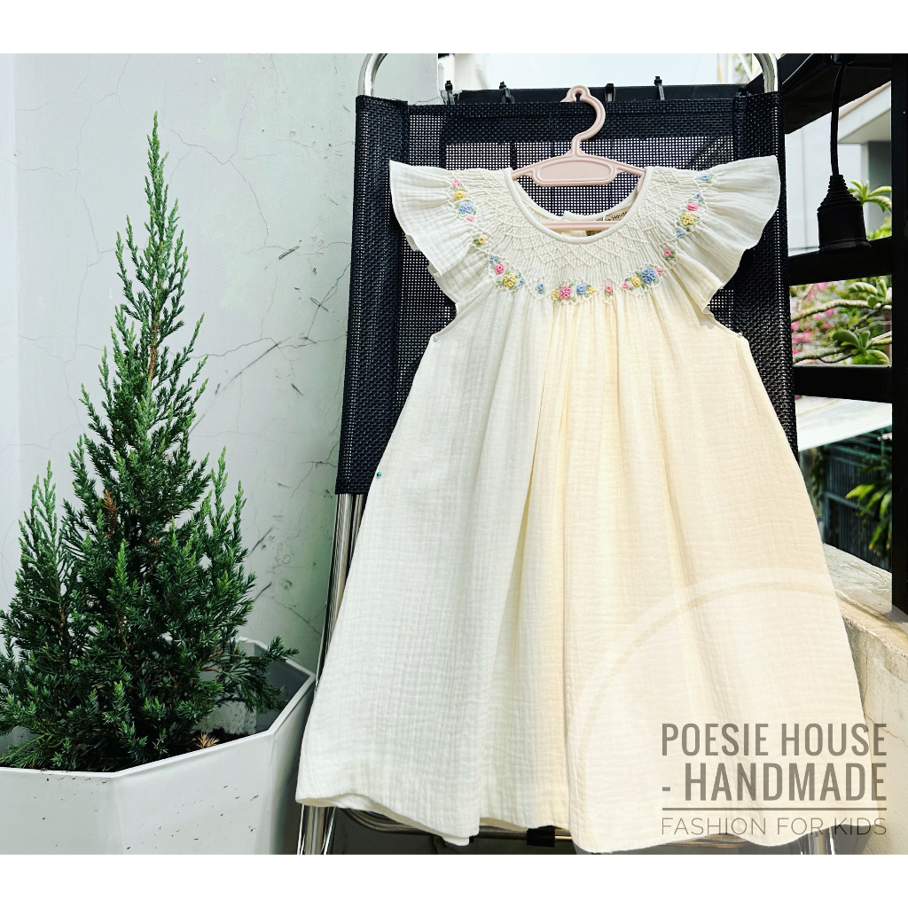 Đầm xích móc (Smock) tay cánh tiên thêu Hoa - Muslin