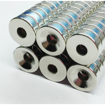 Nam châm viên đất hiếm 15x5 lỗ 4mm