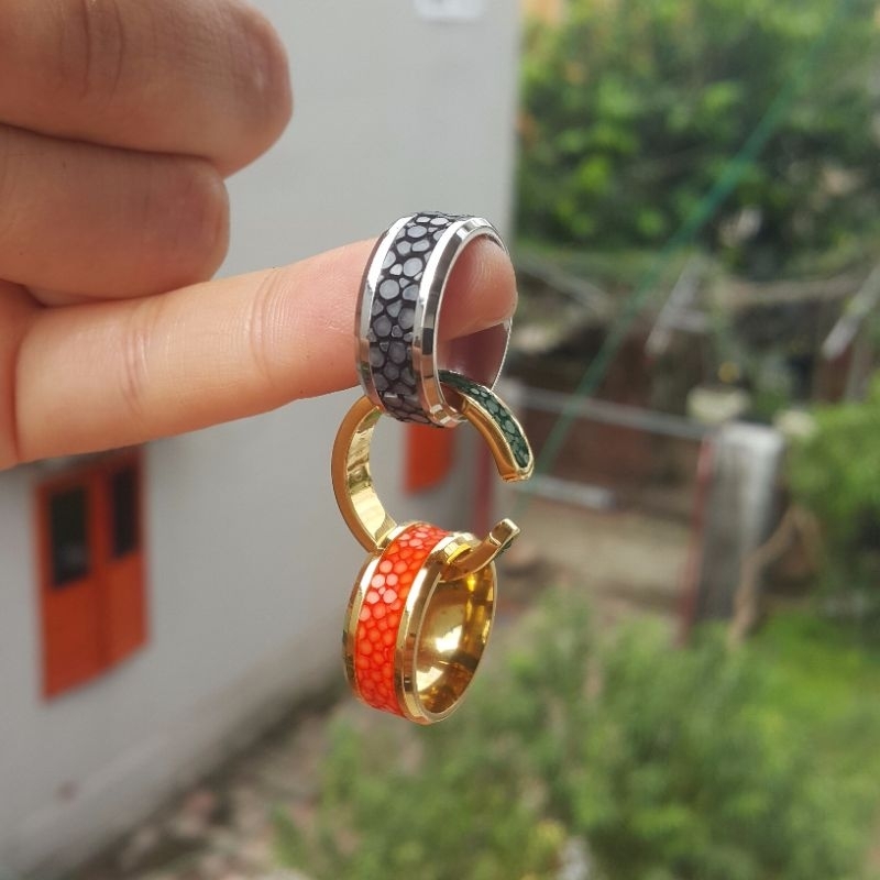 Nhẫn khảm da cá đuối, mẫu khép kín