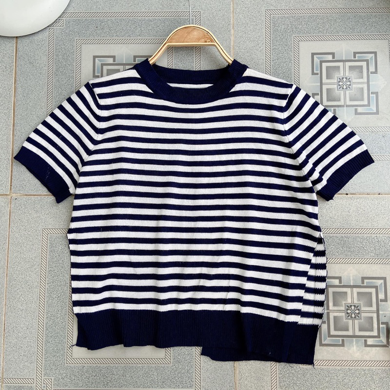 Xả áo mongtoghi  2hand mới 99%