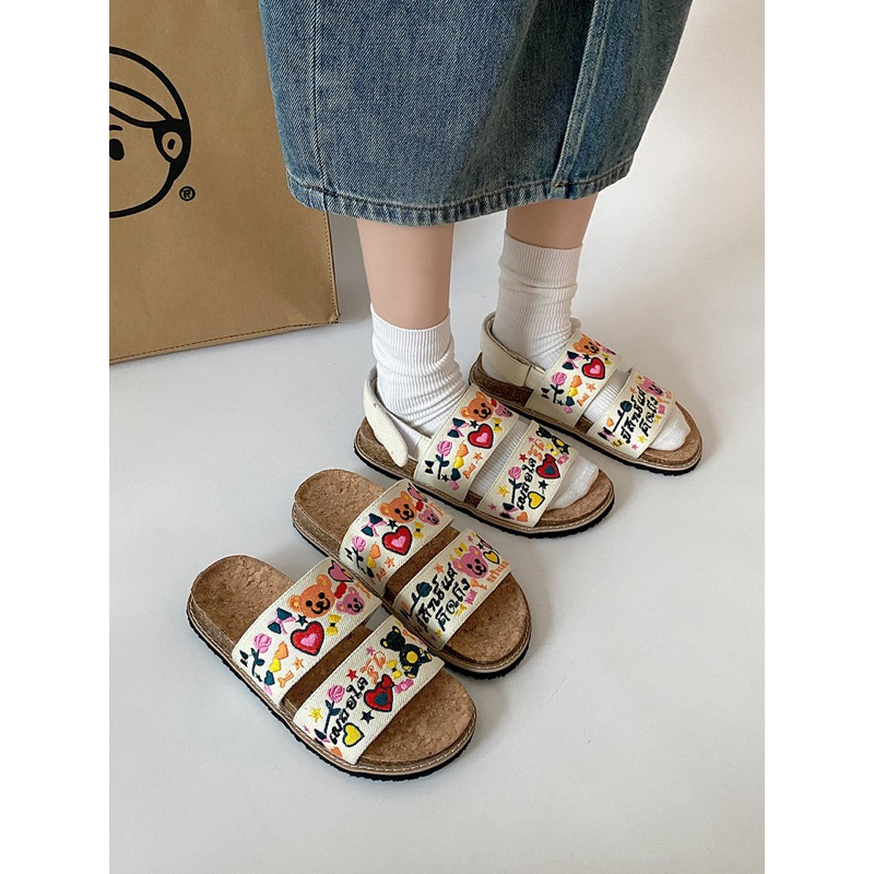 Dép xăng đan nữ thêu hoạ tiết dễ thương