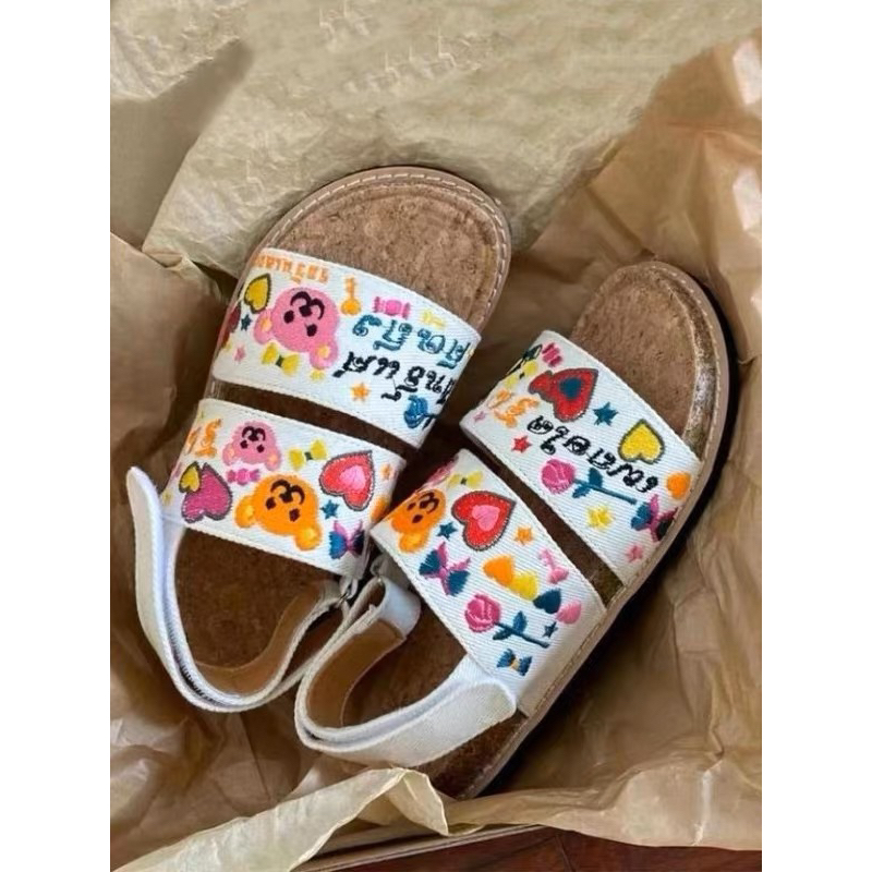 Dép xăng đan nữ thêu hoạ tiết dễ thương