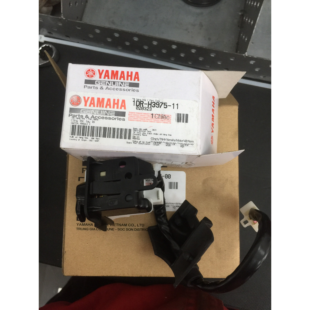 Cùm công tắc xi nhan Nozza 1DR và Grande 2BM và Acruzo