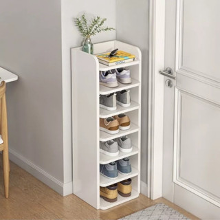 Kệ giày thông minh đa tầng bằng gỗ MDF phủ metamin, tiết kiệm không gian, chứa 5-7 đôi giày dép hiệu quả.