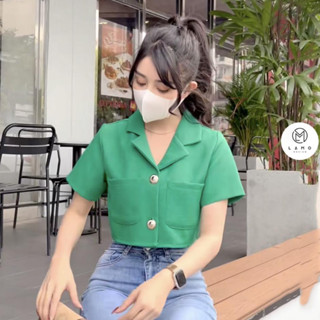 Áo Sơ Mi Tay Ngắn Nữ Lamo Design Áo SơMi Croptop Nữ Thiết Kế Cổ Vest Phối 2 Nút Xinh Xắn Áo Dài Ngang Rốn B982