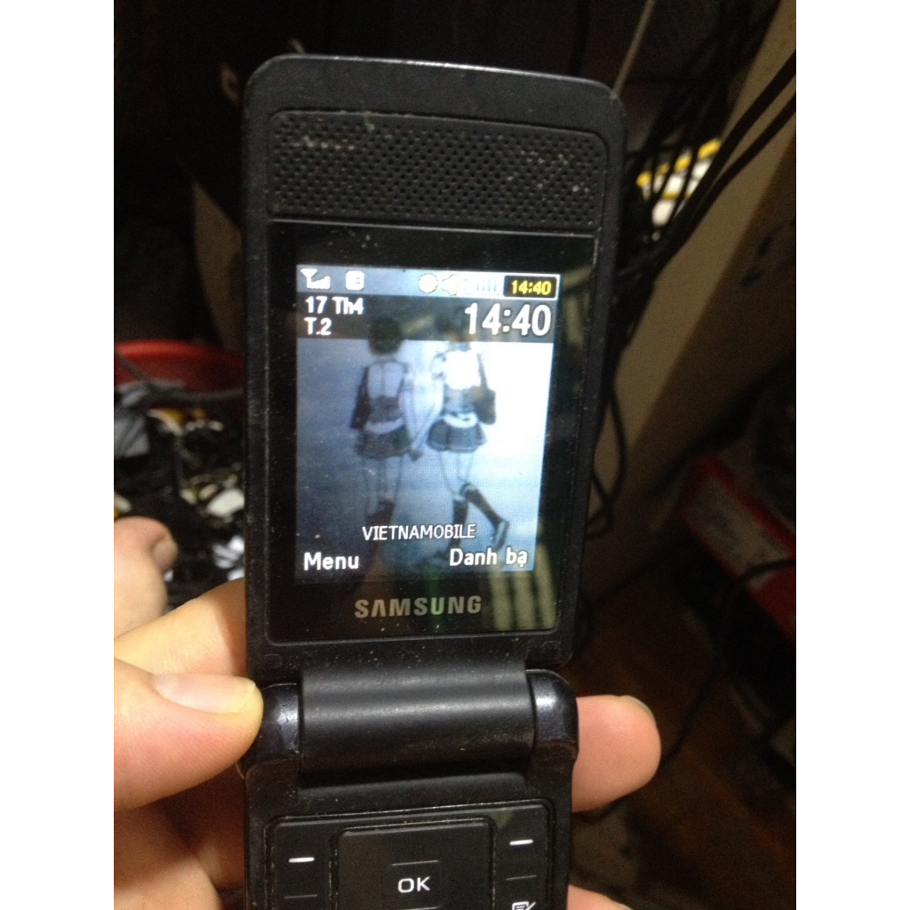 Xác SAMSUNG S3600i trùng imei, màn khá, phím ăn, nhận sjm sóng, gọi thì mất sóng, báo lắp thẻ sjm, không nắp