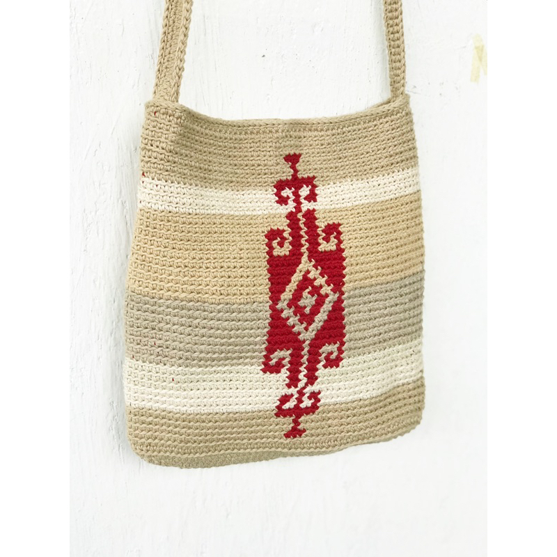 Túi đeo chéo móc len handmade