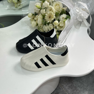 GIÀY THỂ THAO ADIFOM ĐEN KẺ TRẮNG