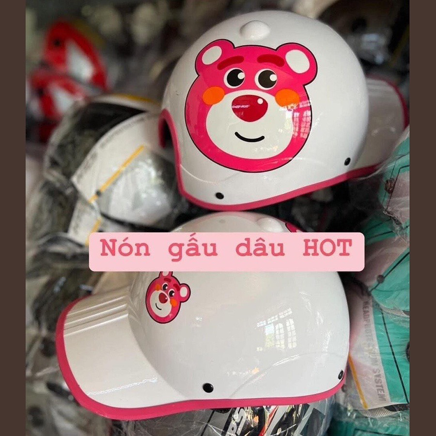 Mũ bảo hiểm gấu dâu, nón bảo hiểm lưỡi trai gấu dâu dễ thương có khoét sau