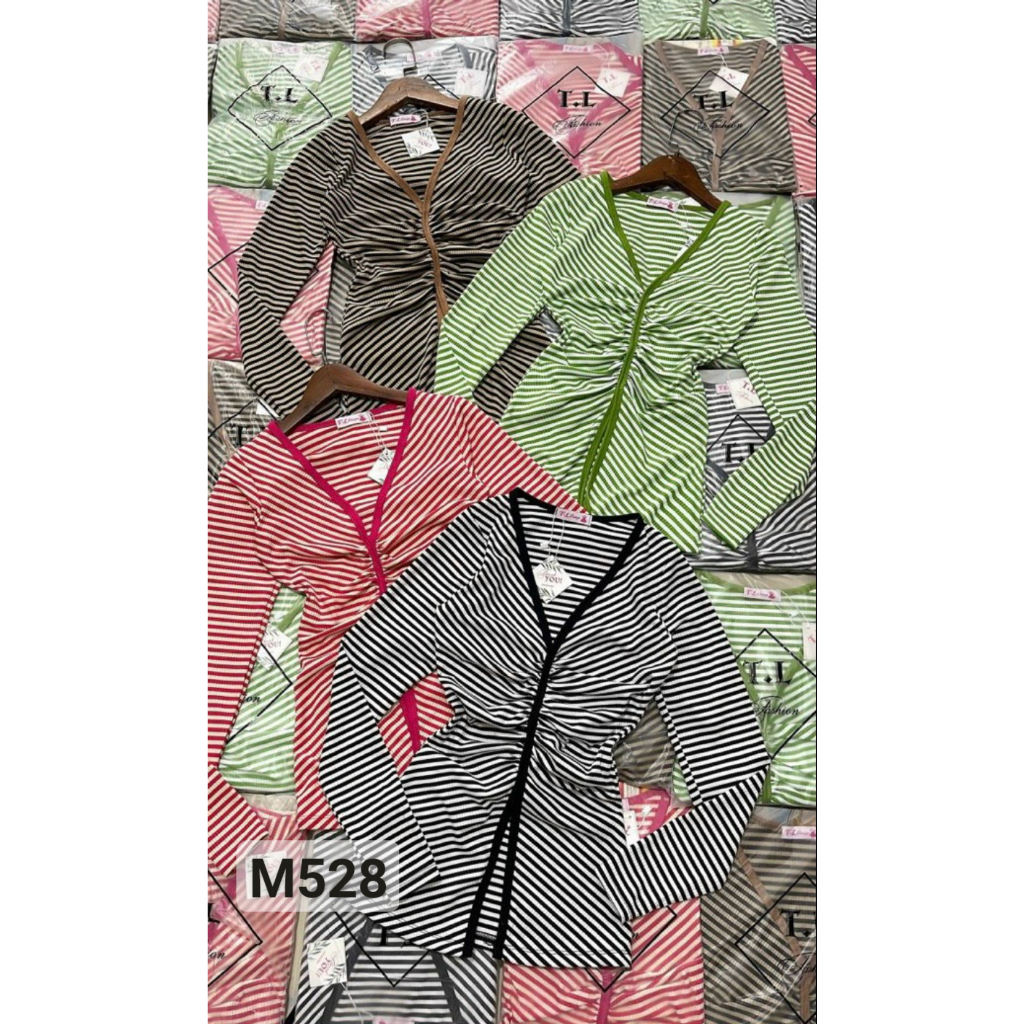 Set Bộ Áo Tay Dài Kẻ Sọc Ôm Body Xẻ Giữa Phối Chân Váy Ngắn Siêu Xinh M528