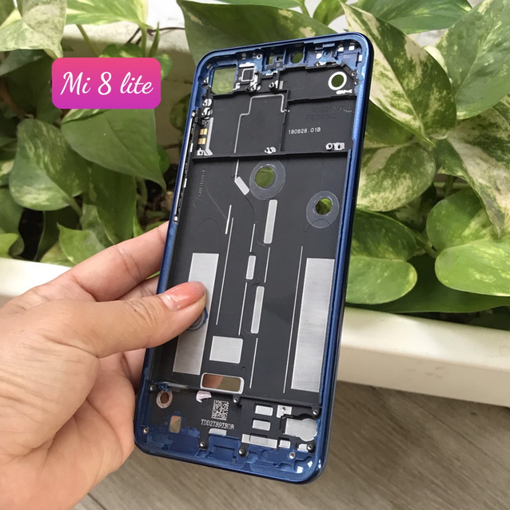 Xương viền Xiaomi Mi 8 Lite