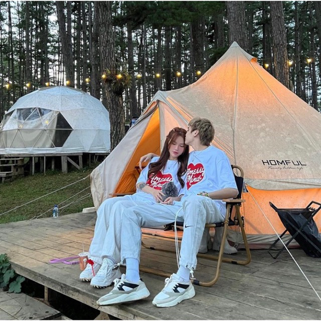 Áo thun Reallove trắng in nổi